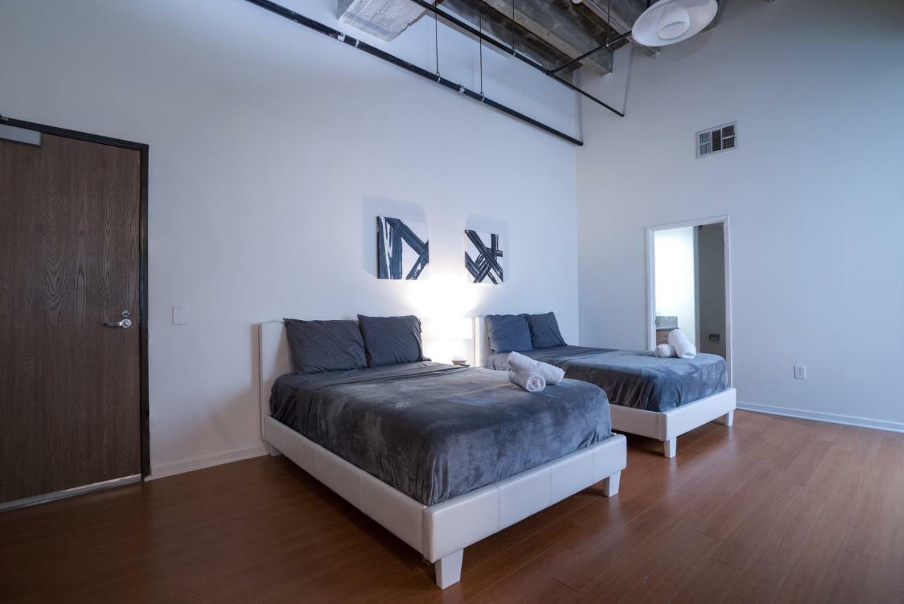 Dtla Two Level Convention Center Loft
